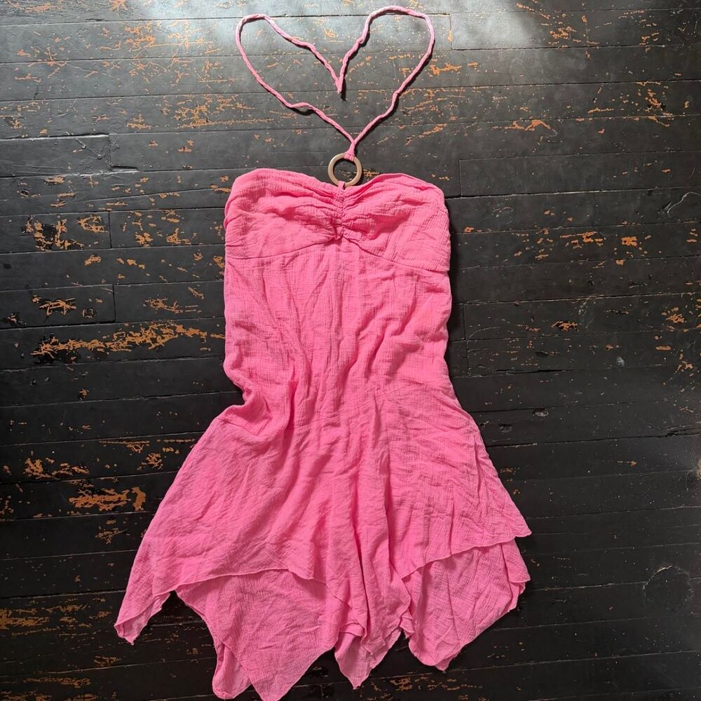 What's Hot 2000s pink halter dress